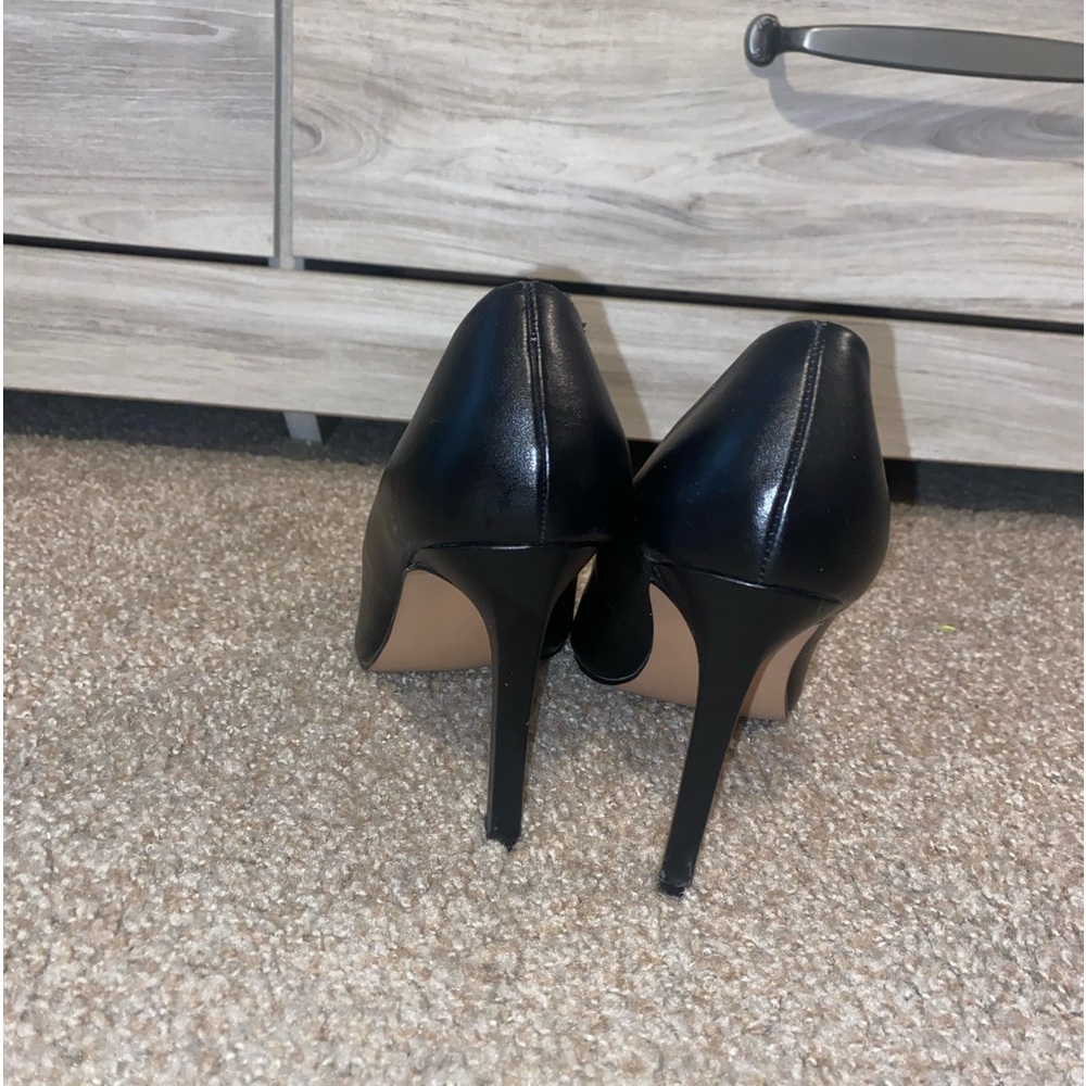 Forever 21 Black Pumps